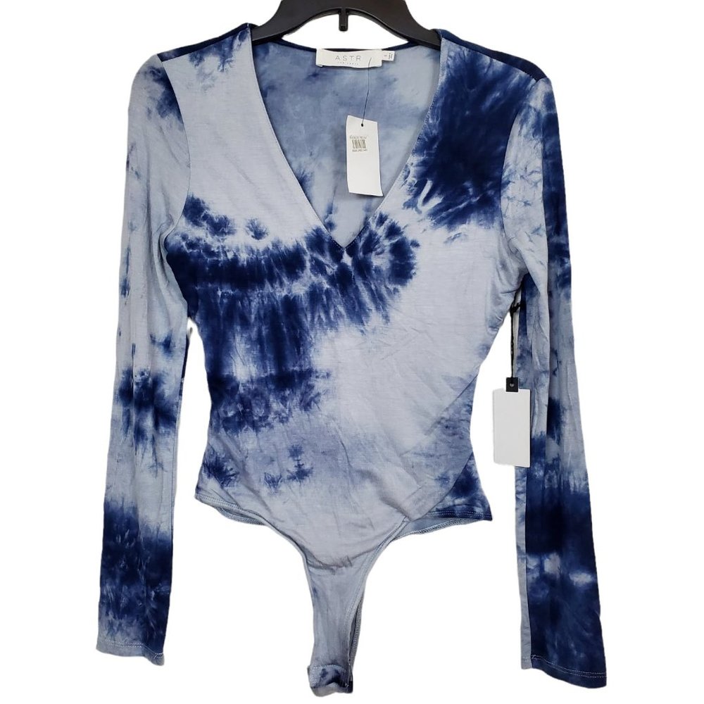 ASTR The Label Navy Blue Tie Dye Thong Bodysuit Top S Long Sleeve V Neck Knit